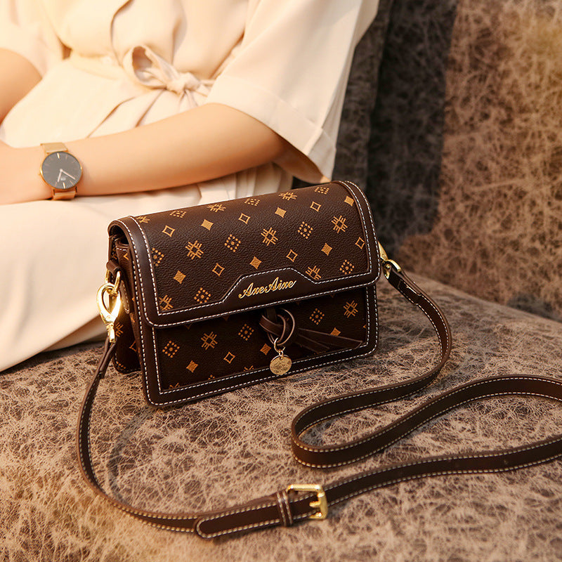 2022 New Style Bags Women’s Small Square Bags Korean Style Fashion Versatile Simple Shoulder Bag Crossbody Women’s Bag