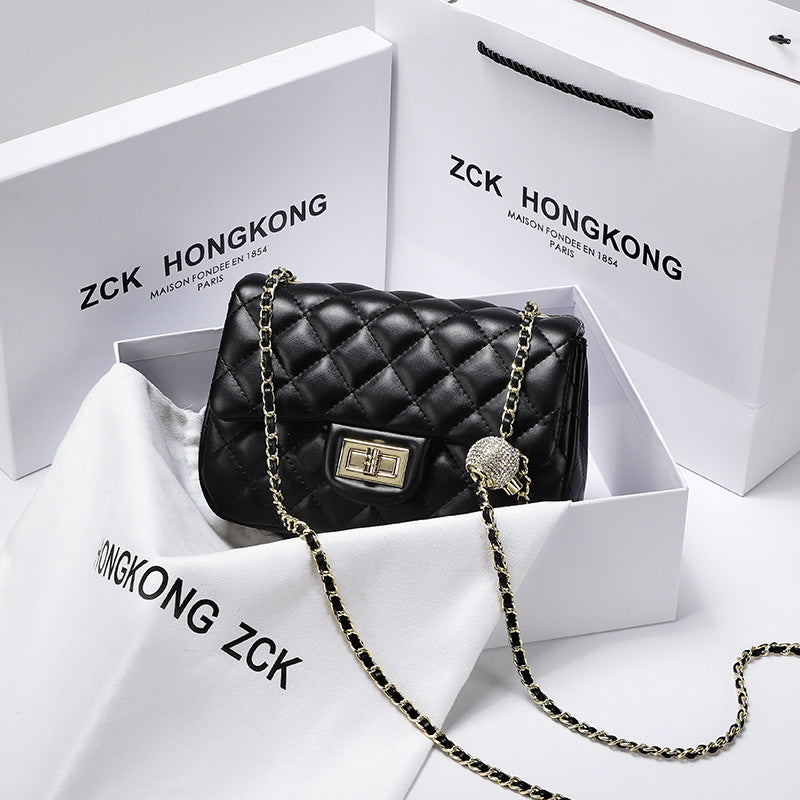 Hong Kong purchasing women's bag 2023 new style small fragrant rhombus chain bag shoulder crossbody bag golden ball bag