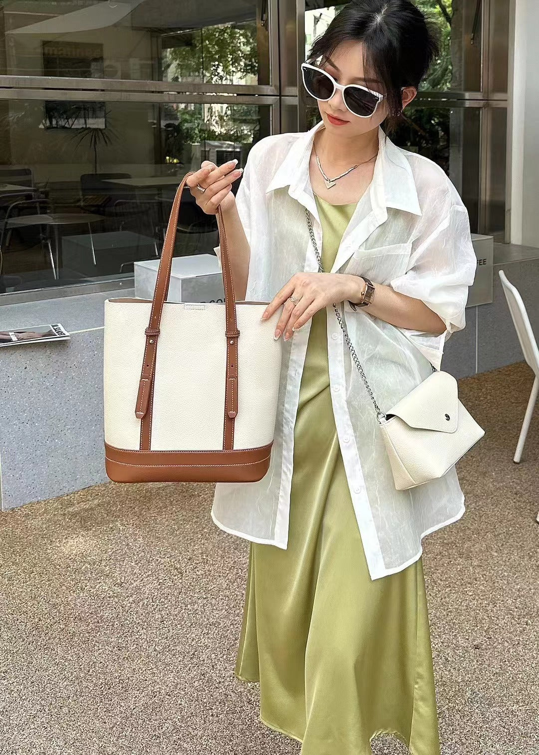 Large-capacity genuine leather women's bag 2023 new urban simple handbag first-layer cowhide contrasting color tote bucket bag