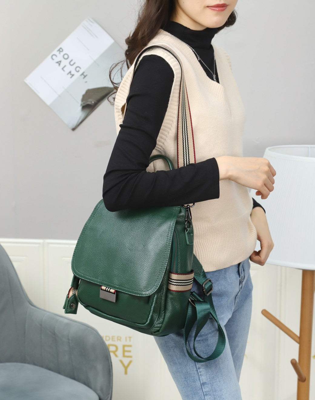 2022 Spring and Summer New Korean Style First Layer Cowhide Backpack Fashionable Travel Large Capacity Wear-Resistant Anti-Theft Women's Bag Trendy