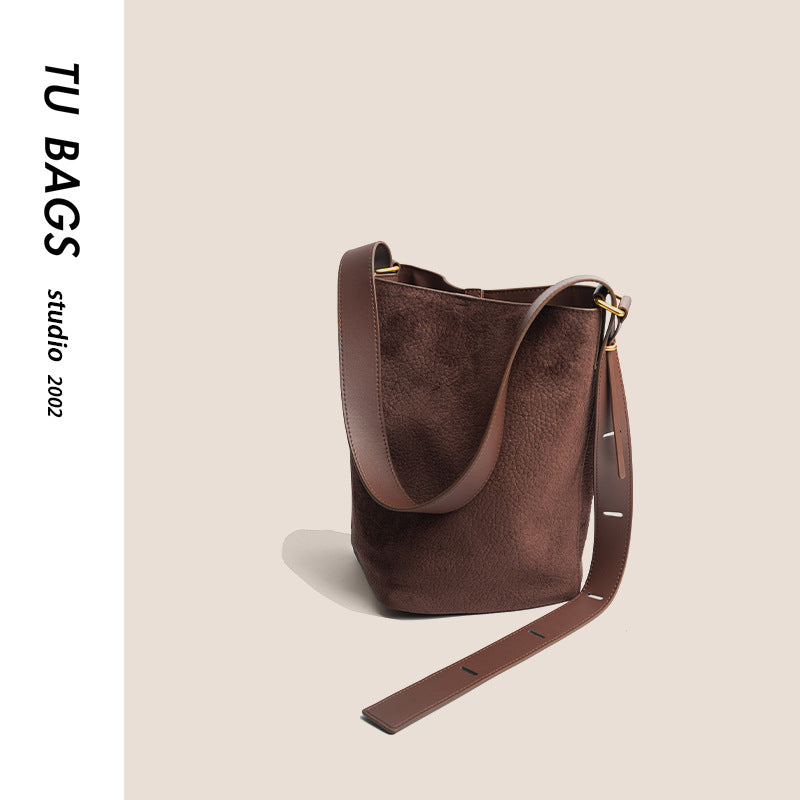 Genuine leather bucket bag for women 2023 autumn and winter new retro style large-capacity suede tote bag commuting cross-body shoulder bag