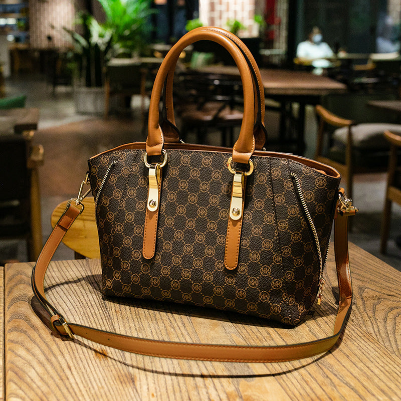 Hong Kong purchasing women's bag 2023 new shell bag European and American plaid handbag versatile shoulder crossbody bag trend