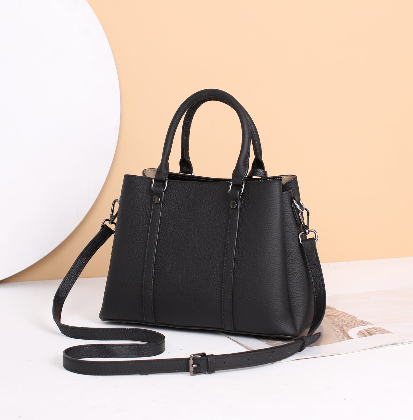 Bucket bag TB pebbled cowhide women's bag niche design bag 2022 new early spring trendy women's handbag