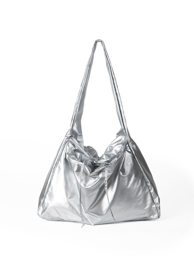 South Korea's Dongdaemun new pleated versatile silver PU tote bag niche high-end large-capacity drawstring shoulder bag