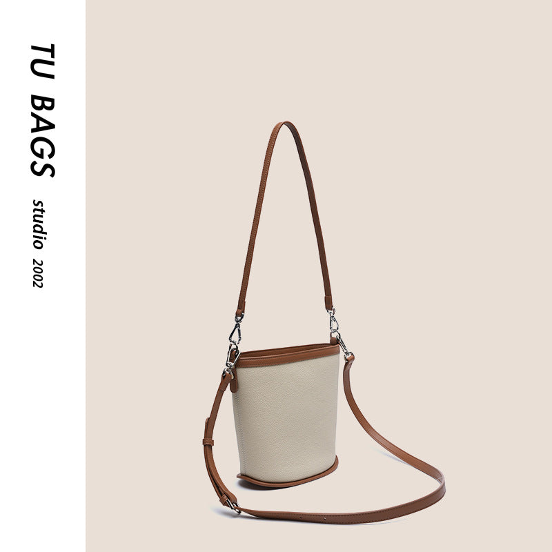 Small Bucket Bag 2023 New Top Layer Cowhide Women's Bag High-end Niche Shoulder Crossbody Portable Commuting Tote Bag