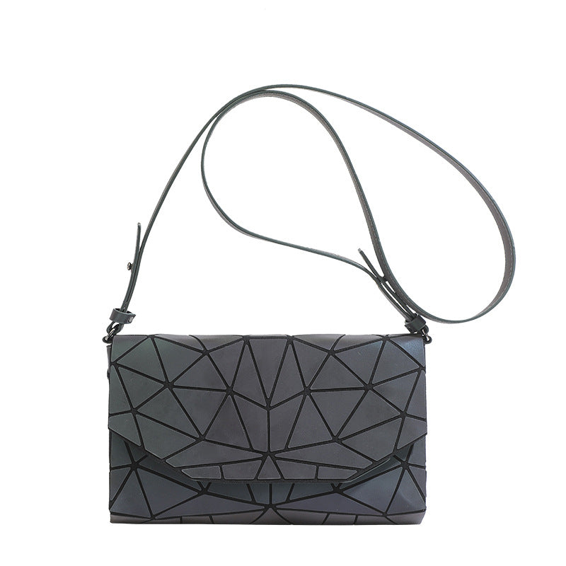 New rhombus stitching bag geometric laser bag 2023 summer new trendy small square bag luminous shoulder crossbody bag