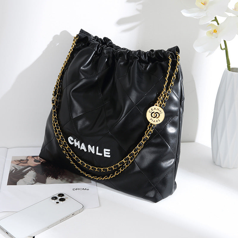 Women's bag rhombus small fragrant tote bag chain armpit bag fashionable women's bag 2023 new shoulder crossbody bag