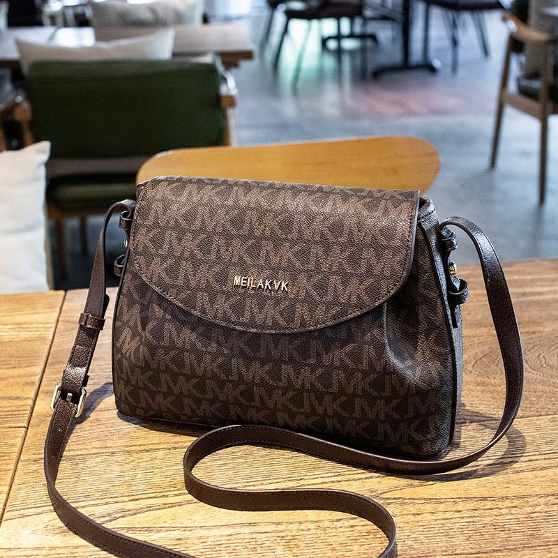 Women's Bags 2022 New Internet Celebrities Trendy, Fashionable and Versatile Niche Brand One-Shoulder Crossbody Bag