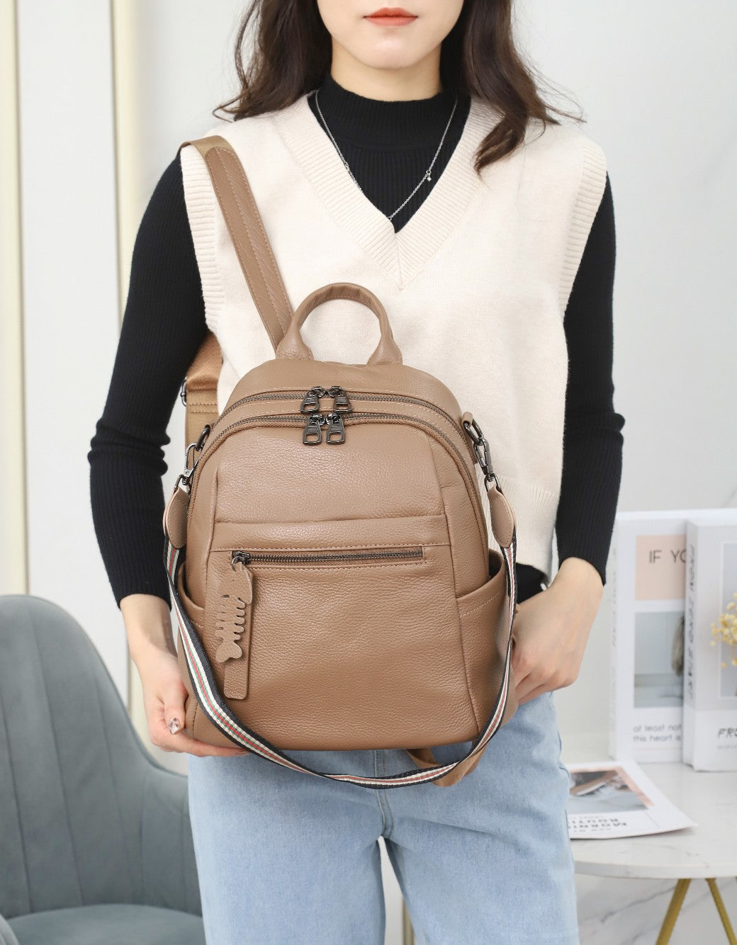 Cross-border backpack for women 2022 new fashion trendy versatile backpack schoolbag for women ins style large capacity