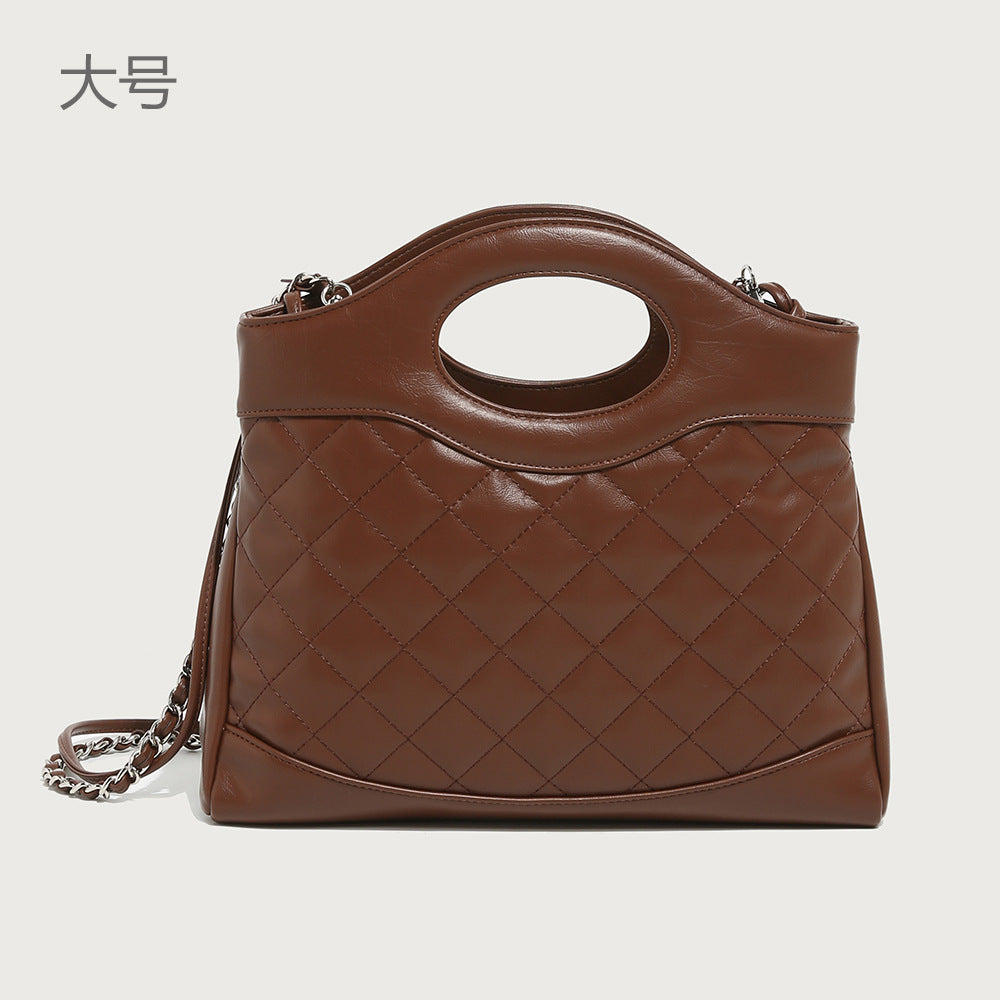 2023 winter new style chain small fragrant hand-held shoulder crossbody bag high-end internet celebrity women's bag soft