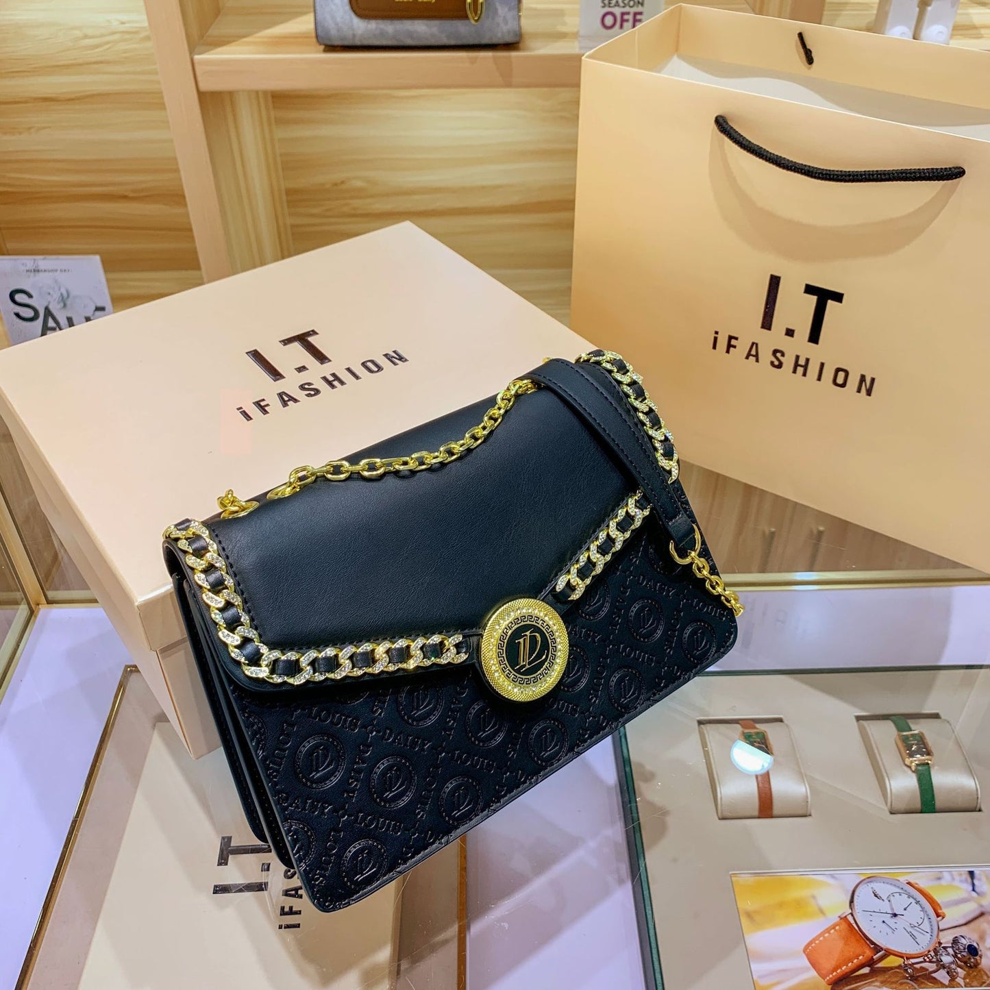 Embossed chain bag women's bag 2023 new fashion live broadcast popular one-shoulder cross-body style small square bag