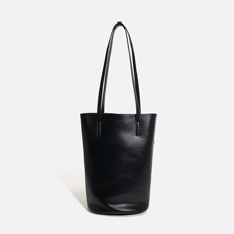 2023 winter new niche lazy style bucket bag large capacity Maillard one-shoulder armpit tote bag