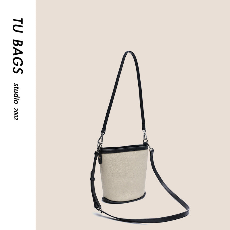 Small Bucket Bag 2023 New Top Layer Cowhide Women's Bag High-end Niche Shoulder Crossbody Portable Commuting Tote Bag