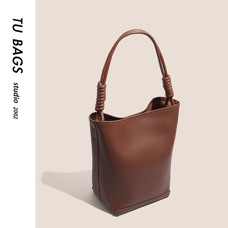 Genuine leather bucket bag for women 2023 new tote bag twist rope soft cowhide retro lazy style armpit bag handbag