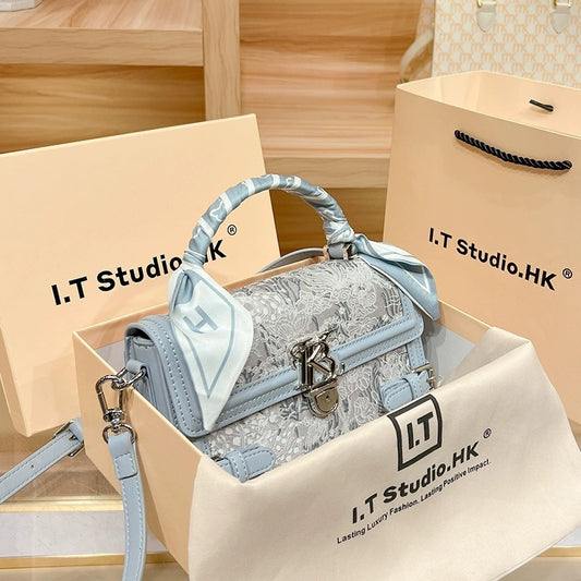 Popular women's small square bag 2023 new trendy casual fashion summer portable shoulder crossbody bag