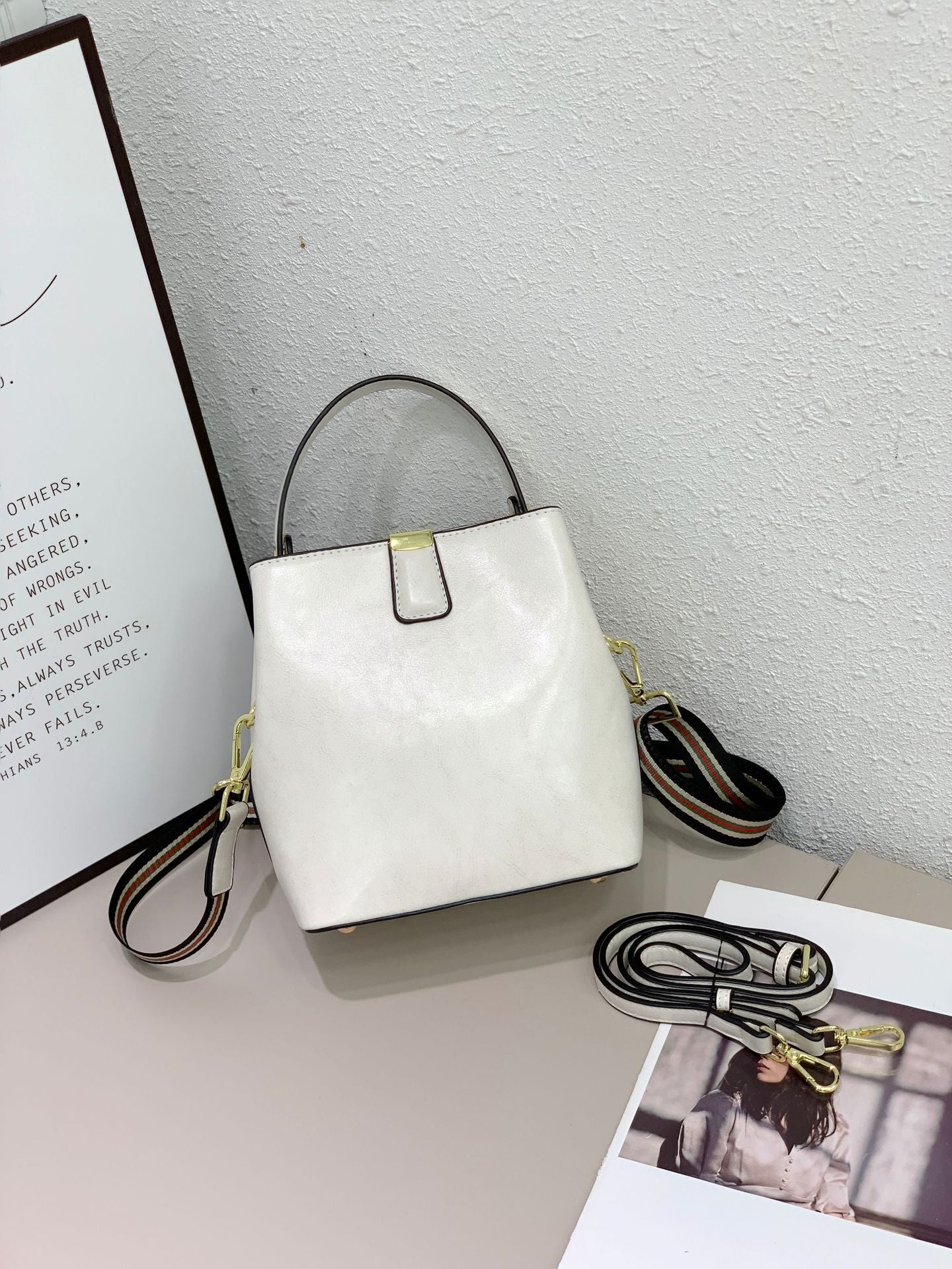 2023 New Genuine Leather Women's Bag Casual Crossbody Bag Fashion Shoulder Bag Versatile Underarm Bag Simple Style Bag Delivery