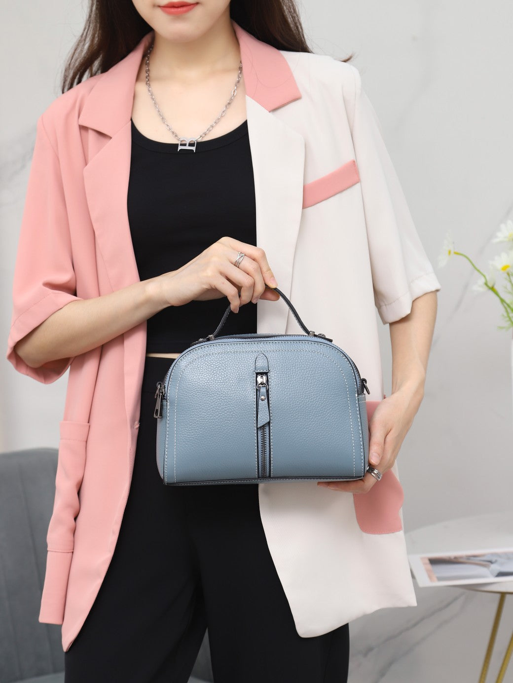 Bags 2022 new trendy genuine leather crossbody bag for women, versatile large-capacity single shoulder small backpack, fashionable cowhide handbag